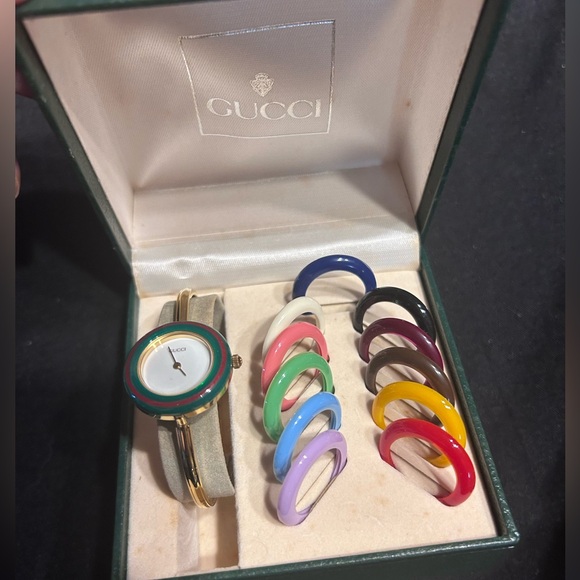 GUCCI So popular vintage RARE bracelet watch ??? main image 5